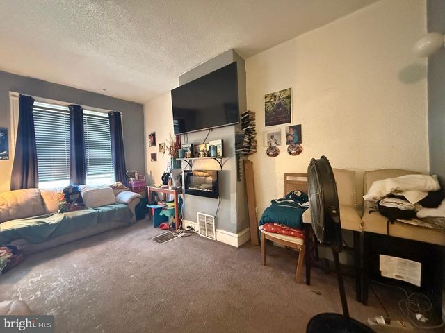 2841 W HUNTINGDON ST, Philadelphia, PA 19132