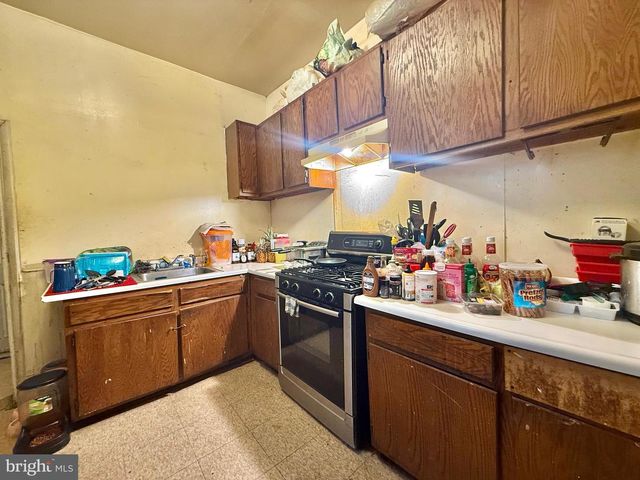 2841 W HUNTINGDON ST, Philadelphia, PA 19132
