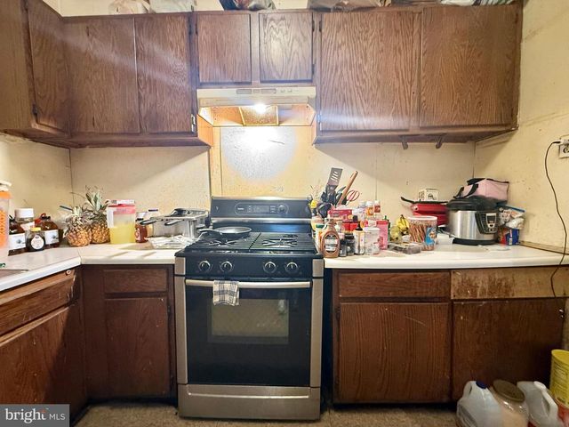 2841 W HUNTINGDON ST, Philadelphia, PA 19132