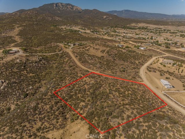 874 Lake Canyon Drive, Aguanga, CA 92536