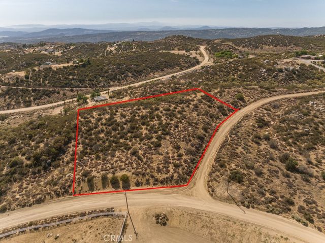 874 Lake Canyon Drive, Aguanga, CA 92536