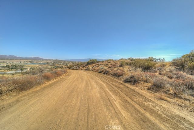 874 Lake Canyon Drive, Aguanga, CA 92536