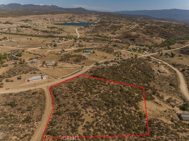 874 Lake Canyon Drive, Aguanga, CA 92536