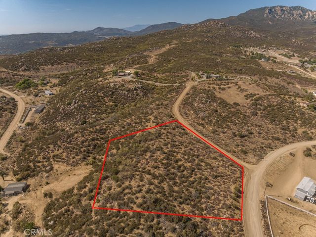 874 Lake Canyon Drive, Aguanga, CA 92536