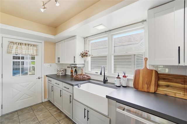 1033 S Heincke Road, Miamisburg, OH 45342
