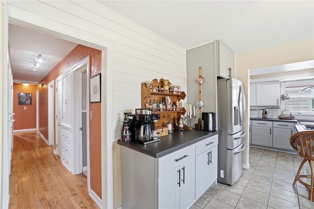 1033 S Heincke Road, Miamisburg, OH 45342