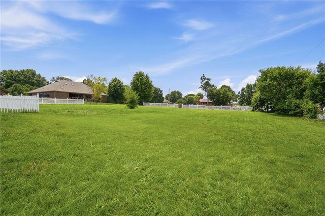 1033 S Heincke Road, Miamisburg, OH 45342
