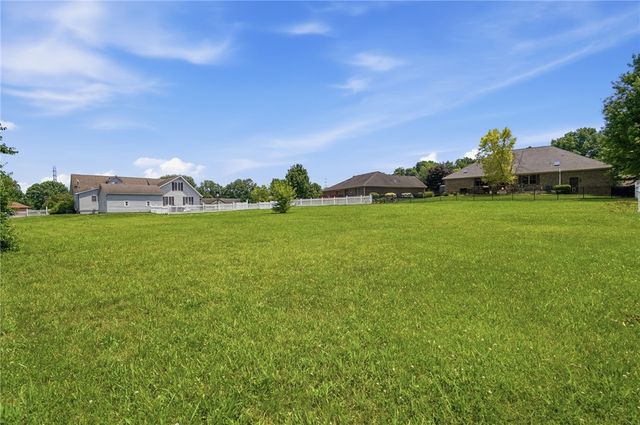 1033 S Heincke Road, Miamisburg, OH 45342