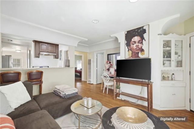 611 W 110th, Los Angeles, CA 90044