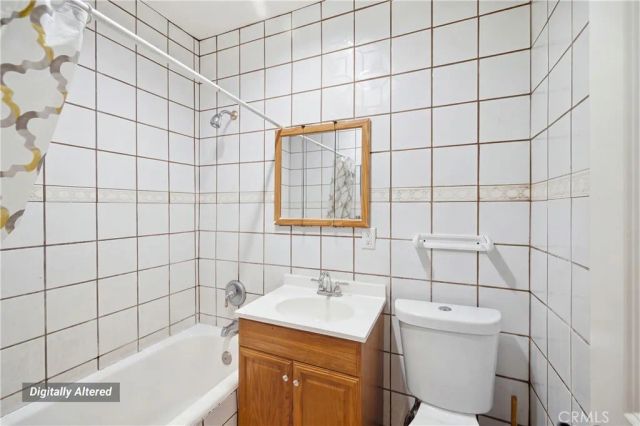 611 W 110th, Los Angeles, CA 90044