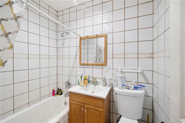 611 W 110th, Los Angeles, CA 90044