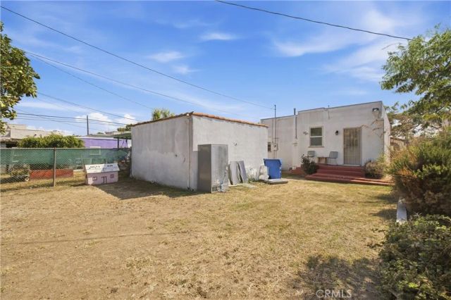 611 W 110th, Los Angeles, CA 90044