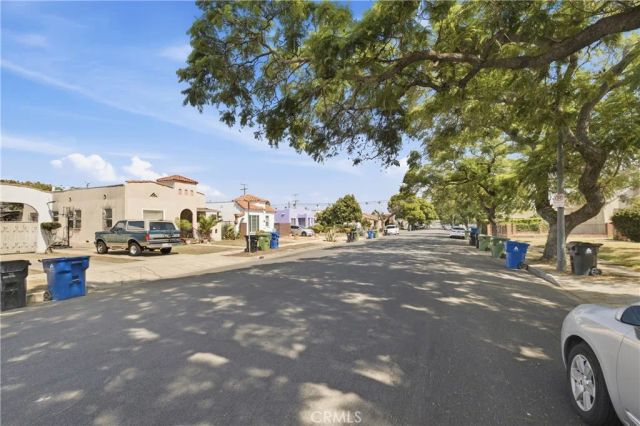 611 W 110th, Los Angeles, CA 90044