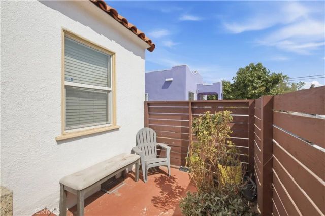 611 W 110th, Los Angeles, CA 90044