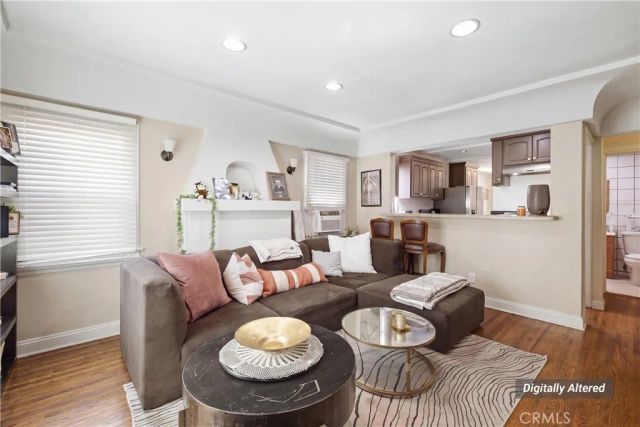 611 W 110th, Los Angeles, CA 90044