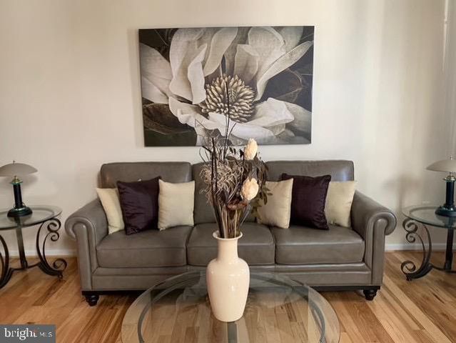 1238 KNOLL DR, York, PA 17408