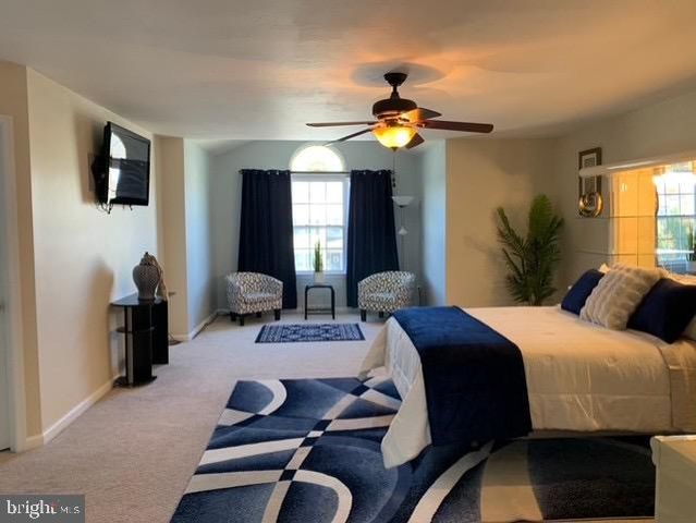 1238 KNOLL DR, York, PA 17408