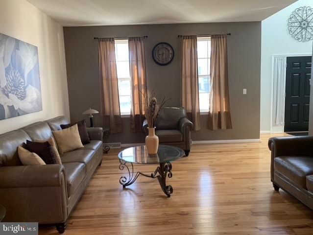 1238 KNOLL DR, York, PA 17408