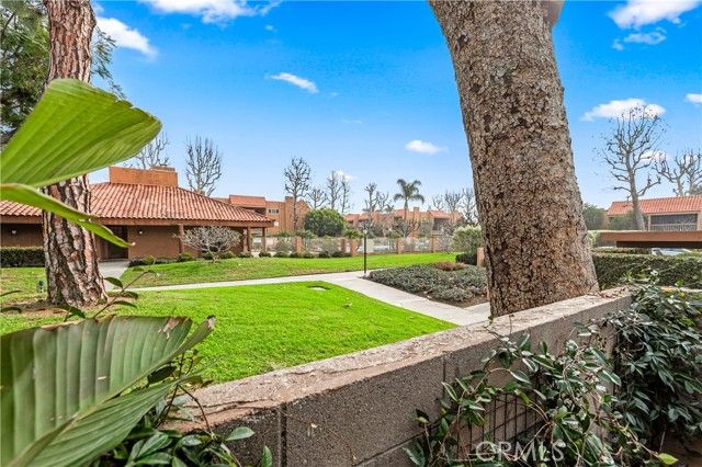 6600 Warner 15, Huntington Beach, CA 92647