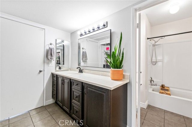 6600 Warner 15, Huntington Beach, CA 92647