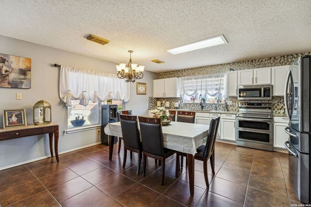 8151 Arrowhead Pool, San Antonio, TX 78254