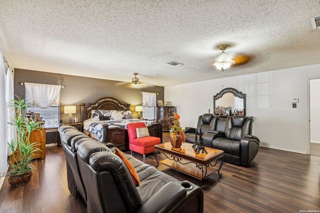 8151 Arrowhead Pool, San Antonio, TX 78254