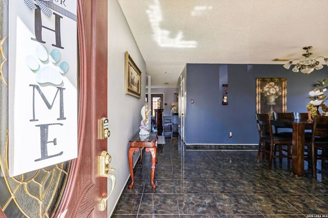 8151 Arrowhead Pool, San Antonio, TX 78254