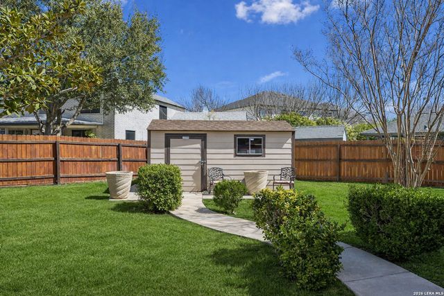 8151 Arrowhead Pool, San Antonio, TX 78254