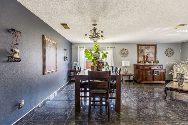 8151 Arrowhead Pool, San Antonio, TX 78254