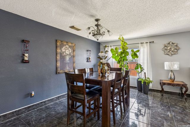 8151 Arrowhead Pool, San Antonio, TX 78254