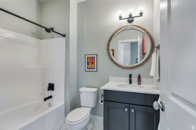 6447 W ARRANMORE DR, South Jordan, UT 84009