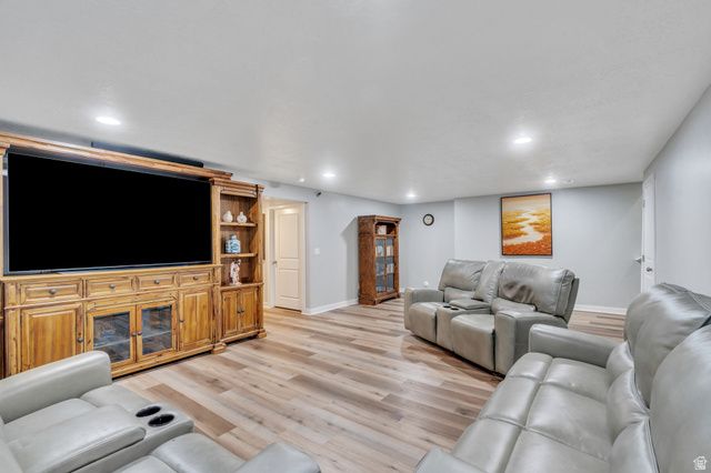 6447 W ARRANMORE DR, South Jordan, UT 84009