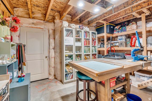 6447 W ARRANMORE DR, South Jordan, UT 84009