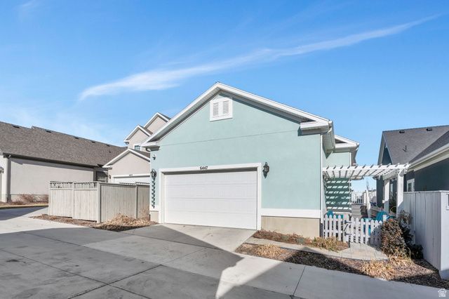 6447 W ARRANMORE DR, South Jordan, UT 84009