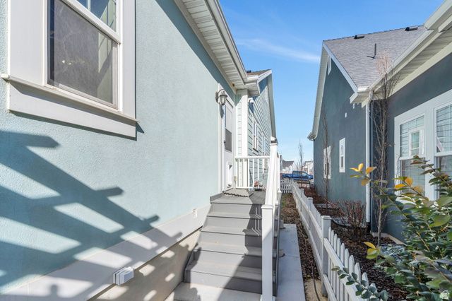 6447 W ARRANMORE DR, South Jordan, UT 84009