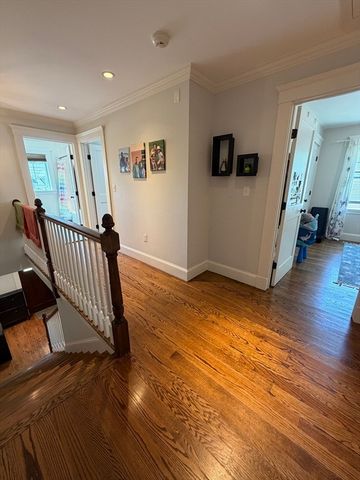 17 Cardinal St 17, Winchester, MA 01890