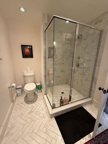 17 Cardinal St 17, Winchester, MA 01890