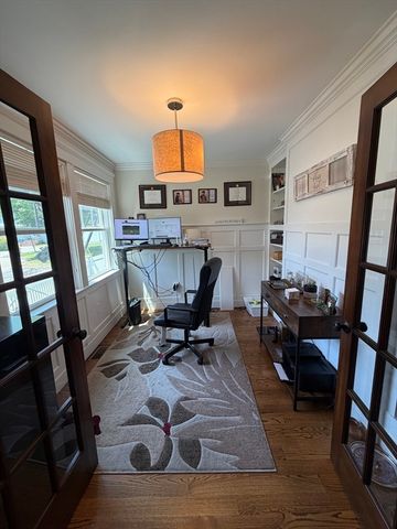 17 Cardinal St 17, Winchester, MA 01890