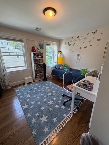 17 Cardinal St 17, Winchester, MA 01890