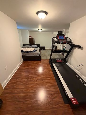 17 Cardinal St 17, Winchester, MA 01890