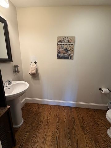 17 Cardinal St 17, Winchester, MA 01890
