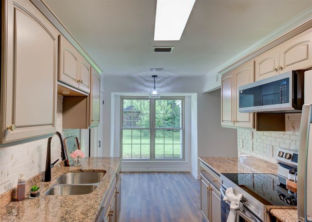 8401 Dogwood Trail, Haughton, LA 71037