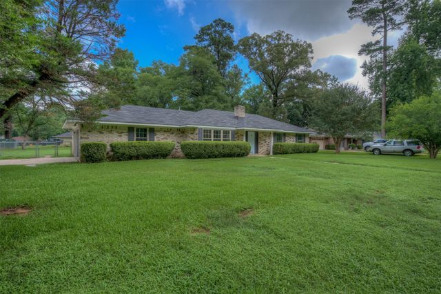 8401 Dogwood Trail, Haughton, LA 71037