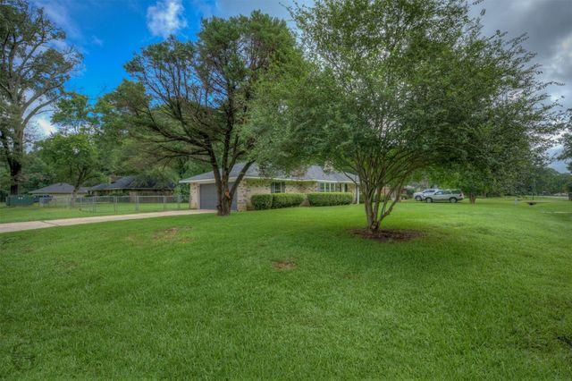 8401 Dogwood Trail, Haughton, LA 71037
