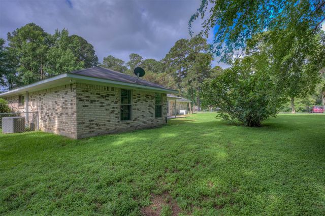 8401 Dogwood Trail, Haughton, LA 71037