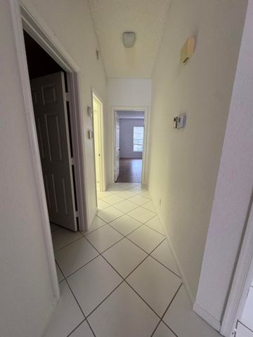 6113 Greenspointe Drive 10, Boynton Beach, FL 33437