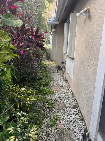 6113 Greenspointe Drive 10, Boynton Beach, FL 33437