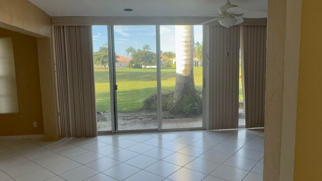 6113 Greenspointe Drive 10, Boynton Beach, FL 33437