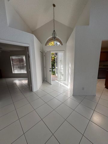 6113 Greenspointe Drive 10, Boynton Beach, FL 33437