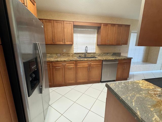 6113 Greenspointe Drive 10, Boynton Beach, FL 33437